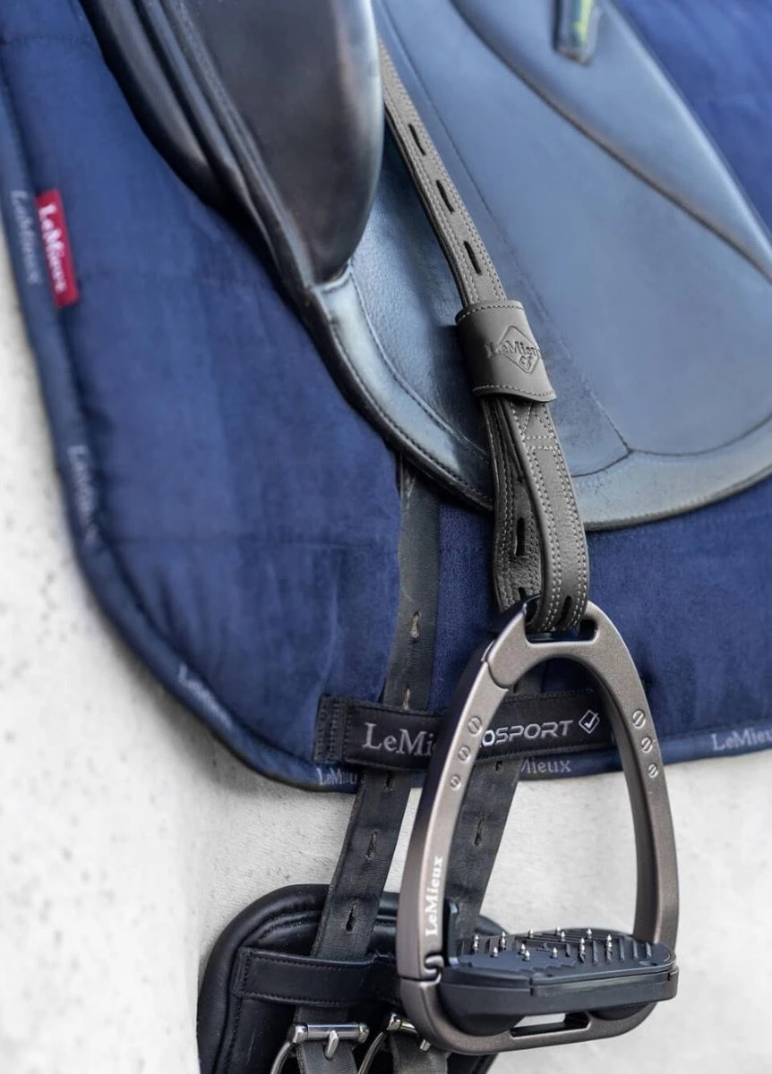 LeMieux Vector Close Contact Stirrup Leathers - Black - Image 2